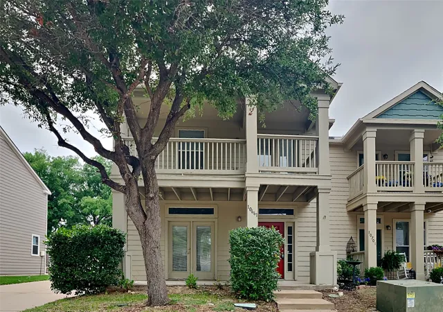 Photo 1 of Townhouse for sale at 10661 Traymore Dr, Fort Worth, TX 76244 | MLS# 21354205 | Listing updated on 2026-09-13