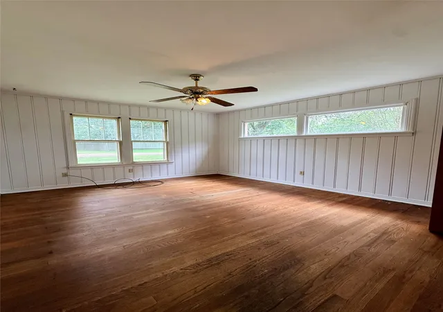 Photo 3 of Single family home for sale at 316 Moore St, Springhill, LA 71075 | MLS# 21354164 | Listing updated on 2026-09-10