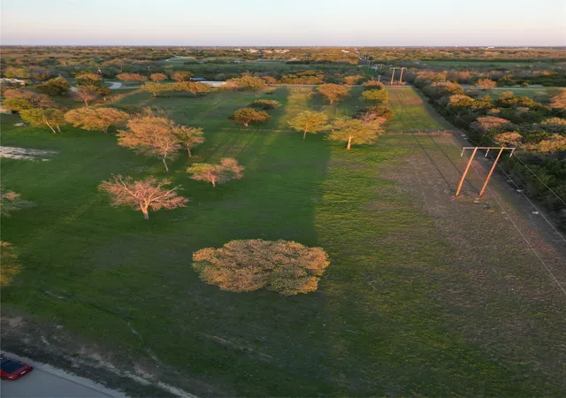 Photo 4 of Land for sale at 1019 Oak Bend Ln, Weatherford, TX 76088 | MLS# 21354150 | Listing updated on 2026-09-10