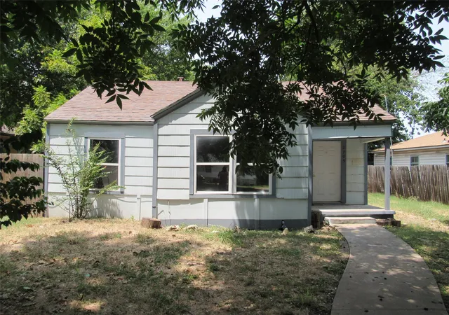 Photo 1 of Single family home for sale at 2705 Summer Ave, Waco, TX 76708 | MLS# 21353401 | Listing updated on 2026-09-10