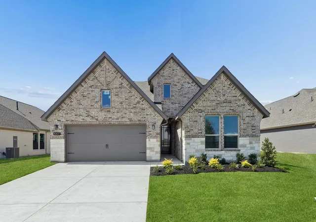 Photo 1 of Single family home for sale at 1007 Goldenrod Dr, Justin, TX 76247 | MLS# 21354281 | Listing updated on 2026-09-15