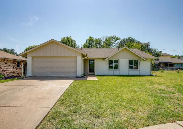 Photo 1 of Sale Pending at 7017 Betsy Ross Ct, Watauga, TX 76148 | MLS# 21350679 | Listing updated on 2026-10-04