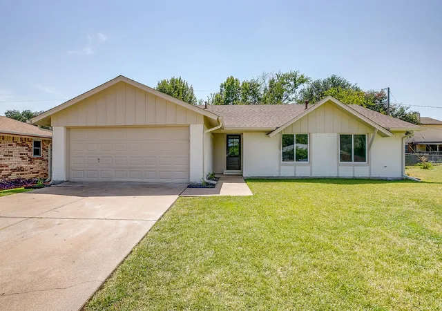 Photo 2 of Sale Pending at 7017 Betsy Ross Ct, Watauga, TX 76148 | MLS# 21350679 | Listing updated on 2026-10-04