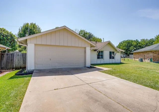 Photo 3 of Sale Pending at 7017 Betsy Ross Ct, Watauga, TX 76148 | MLS# 21350679 | Listing updated on 2026-10-04