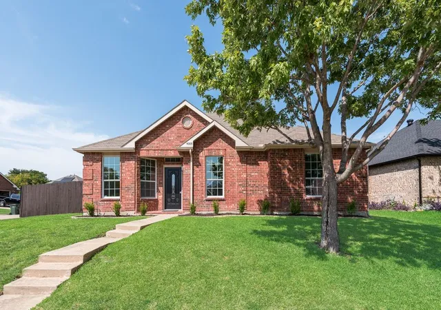 Photo 3 of Single family home for sale at 4005 Carrington Dr, Garland, TX 75043 | MLS# 21353276 | Listing updated on 2026-09-13