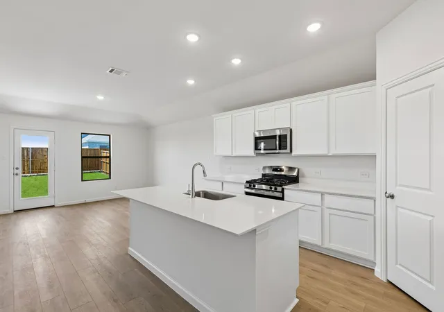 Photo 3 of Single family home for sale at 1212 Moon Ranch Rd, Royse City, TX 75189 | MLS# 21354347 | Listing updated on 2026-09-15