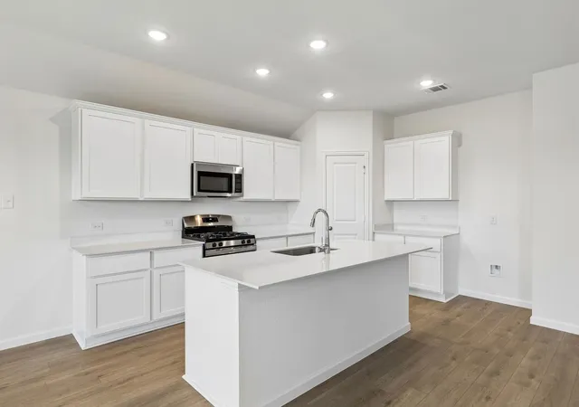 Photo 3 of Single family home for sale at 1212 Moon Ranch Rd, Royse City, TX 75189 | MLS# 21354347 | Listing updated on 2026-09-15