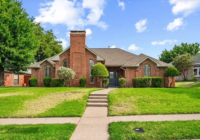 Photo 1 of Single family home for sale at 2669 Daffodil Dr, Richardson, TX 75082 | MLS# 21352750 | Listing updated on 2026-09-11