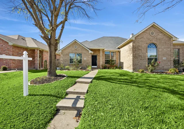 Photo 1 of Single family home for sale at 1747 Preston On The Lake Blvd, Little Elm, TX 75068 | MLS# 21354405 | Listing updated on 2026-09-09
