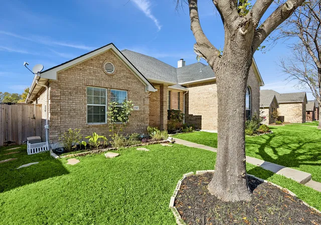 Photo 2 of Single family home for sale at 1747 Preston On The Lake Blvd, Little Elm, TX 75068 | MLS# 21354405 | Listing updated on 2026-09-09