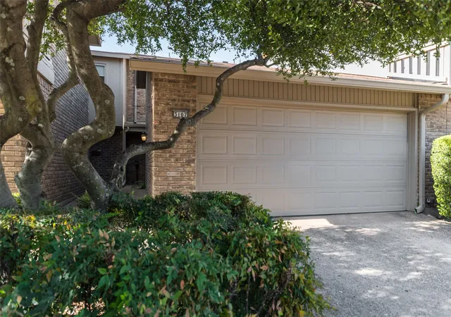 Photo 2 of Townhouse for sale at 3107 Willowbrook Ct, Garland, TX 75044 | MLS# 21354436 | Listing updated on 2026-09-09