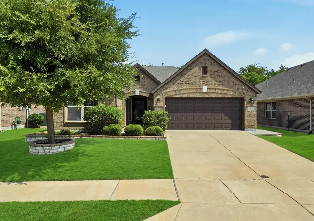 Photo 1 of Single family home for sale at 405 Bird Creek Dr, Little Elm, TX 75068 | MLS# 21349779 | Listing updated on 2026-09-11