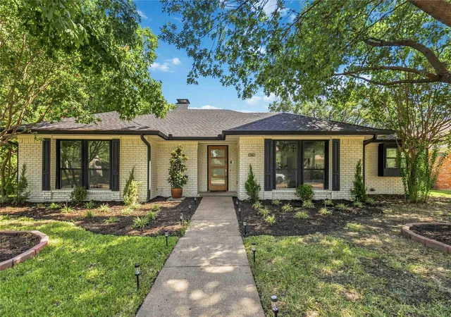 Photo 2 of Single family home for sale at 6226 La Cosa Dr, Dallas, TX 75248 | MLS# 21351257 | Listing updated on 2026-09-13