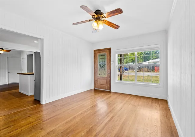 Photo 3 of Single family home for sale at 5204 Roxie St, Haltom City, TX 76117 | MLS# 21354200 | Listing updated on 2026-09-13