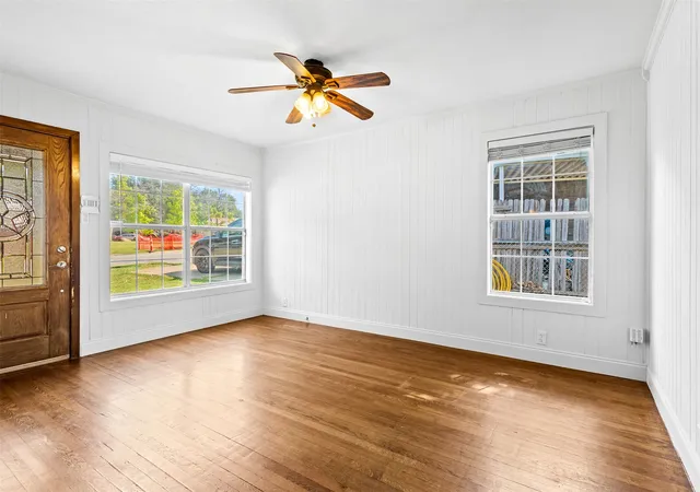 Photo 4 of Single family home for sale at 5204 Roxie St, Haltom City, TX 76117 | MLS# 21354200 | Listing updated on 2026-09-13