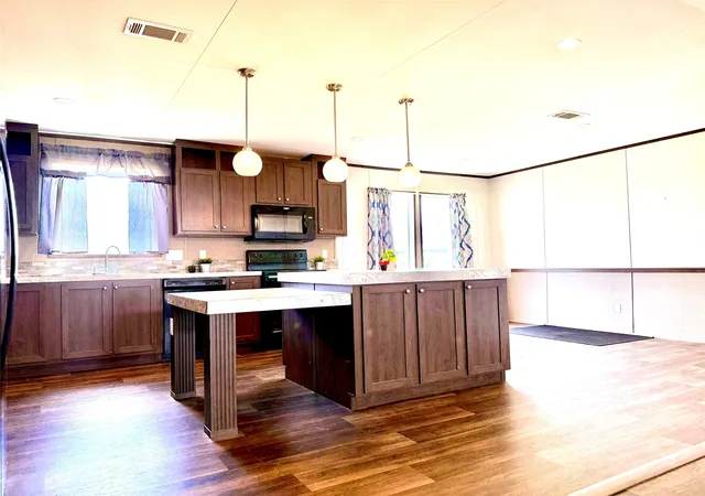 Photo 3 of Manufactured home for sale at 1101 Eagle Cove Ln, Clyde, TX 79510 | MLS# 21353964 | Listing updated on 2026-09-30