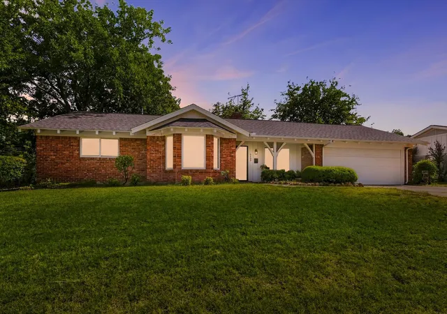 Photo 1 of Single family home for sale at 6409 W Ems Rd, Fort Worth, TX 76116 | MLS# 21354538 | Listing updated on 2026-09-12