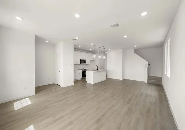 Photo 3 of Sale Pending at 5717 Lakeview Dr, Fort Worth, TX 76148 | MLS# 21354613 | Listing updated on 2026-09-28