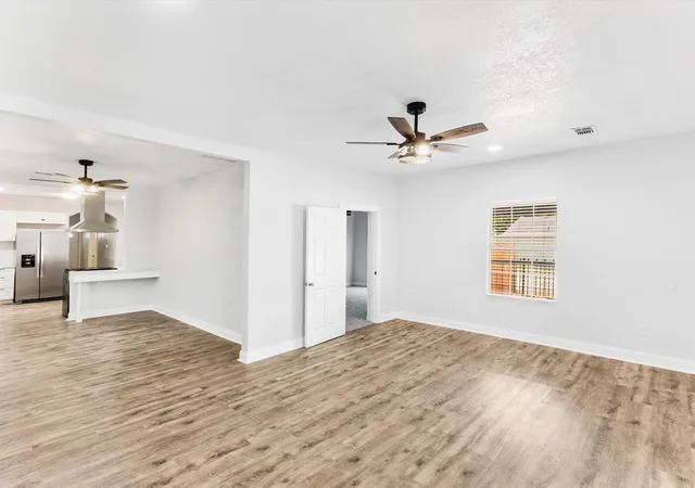 Photo 4 of Single family home for sale at 3435 Avenue M, Fort Worth, TX 76105 | MLS# 21353859 | Listing updated on 2026-09-09