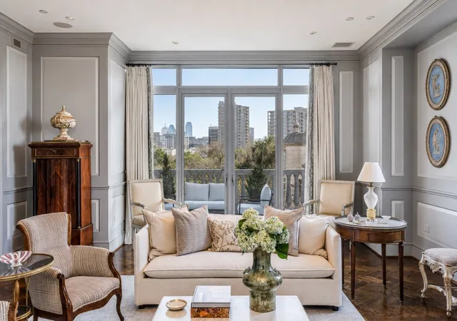 Photo 3 of Condo for sale at 3505 Turtle Creek Blvd #4C, Dallas, TX 75219 | MLS# 21354622 | Listing updated on 2026-09-13