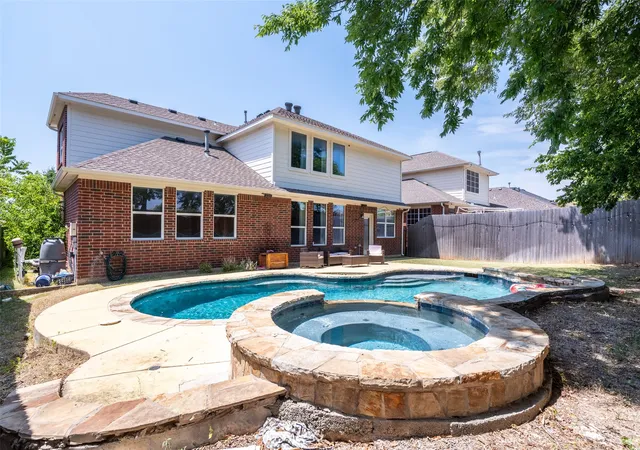 Photo 2 of Single family home for sale at 12356 Angel Food Ln, Fort Worth, TX 76244 | MLS# 21354764 | Listing updated on 2026-09-17