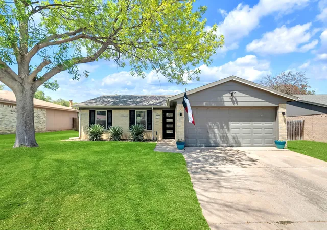 Photo 1 of Sale Pending at 5721 Macneill Dr, Haltom City, TX 76148 | MLS# 21354782 | Listing updated on 2026-09-10