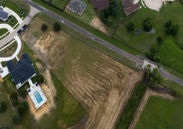 Land for sale at 1304 Estate Dr, Ennis, TX 75119 | MLS# 21354835