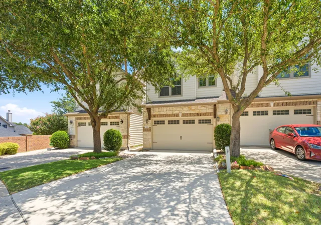 Photo 1 of Sale Pending at 703 Chestnuthill Dr, Allen, TX 75013 | MLS# 21354892 | Listing updated on 2026-09-12