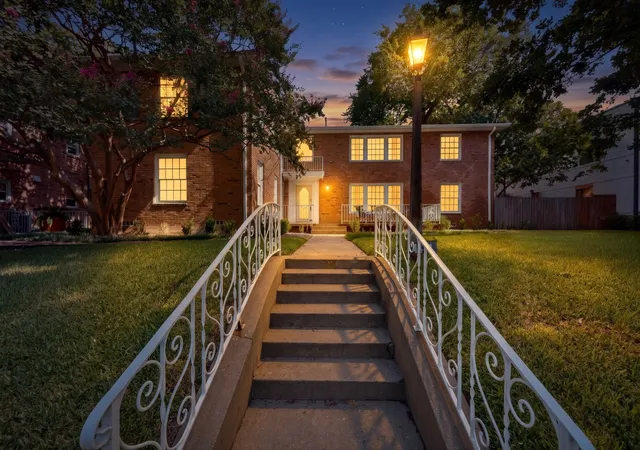 Photo 2 of Condo for sale at 4548 Roland Ave #A, Dallas, TX 75219 | MLS# 21353442 | Listing updated on 2026-09-09