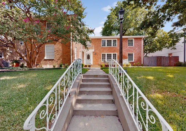 Photo 3 of Condo for sale at 4548 Roland Ave #A, Dallas, TX 75219 | MLS# 21353442 | Listing updated on 2026-09-09