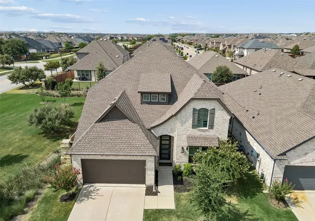Photo 3 of Single family home for sale at 621 Hummingbird Dr, Celina, TX 75009 | MLS# 21347068 | Listing updated on 2026-09-14