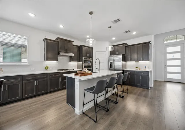 Photo 3 of Single family home for sale at 621 Hummingbird Dr, Celina, TX 75009 | MLS# 21347068 | Listing updated on 2026-09-14