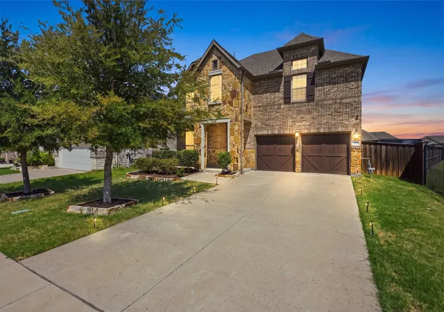 Photo 1 of Single family home for sale at 2370 Canary Grass Ln, Prosper, TX 75078 | MLS# 21354785 | Listing updated on 2026-09-26