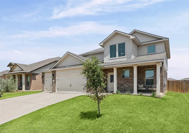 Photo 2 of Single family home for sale at 2816 Brosnan Rd, Lorena, TX 76655 | MLS# 21349514 | Listing updated on 2026-09-13