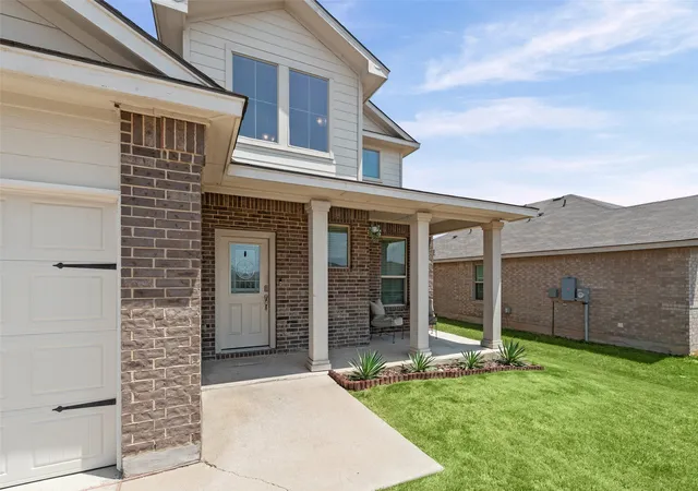 Photo 3 of Sale Pending at 2816 Brosnan Rd, Lorena, TX 76655 | MLS# 21349514 | Listing updated on 2026-10-03