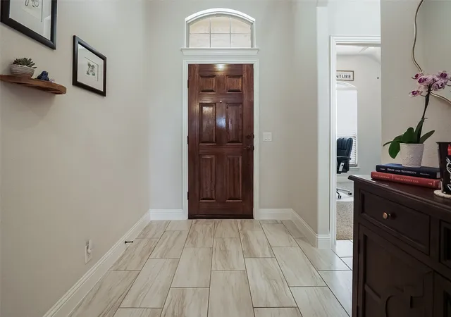 Photo 3 of Single family home for sale at 201 Providence Dr, Van Alstyne, TX 75495 | MLS# 21354986 | Listing updated on 2026-09-12