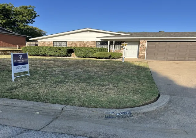 Photo 2 of Single family home for sale at 4204 Burke Rd, Fort Worth, TX 76119 | MLS# 21346752 | Listing updated on 2026-09-08