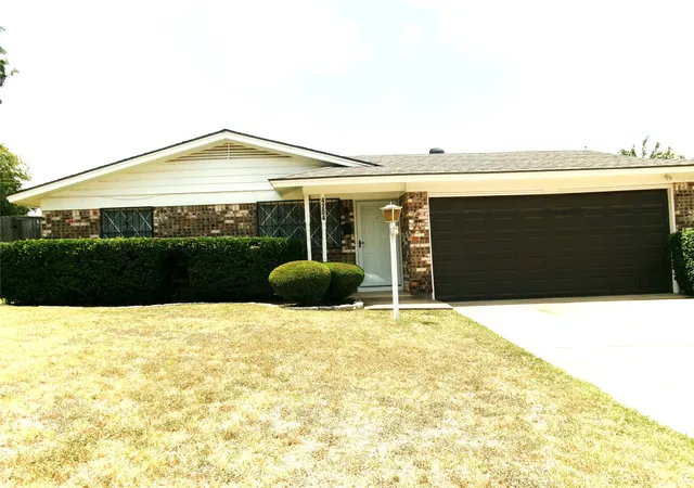 Photo 3 of Single family home for sale at 4204 Burke Rd, Fort Worth, TX 76119 | MLS# 21346752 | Listing updated on 2026-09-08