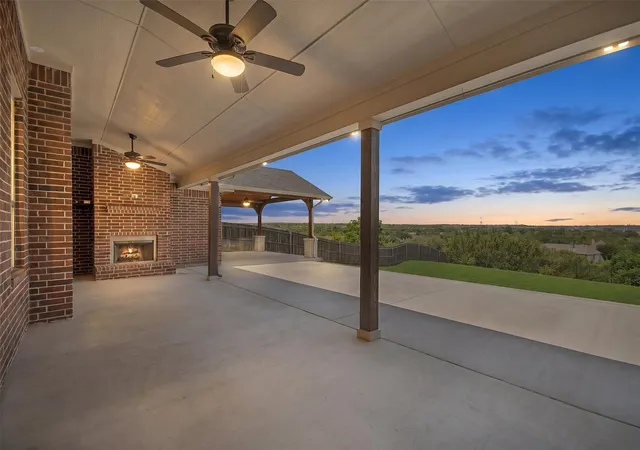 Photo 3 of Single family home for sale at 316 Bluffside Trl, Fort Worth, TX 76126 | MLS# 21355111 | Listing updated on 2026-09-12