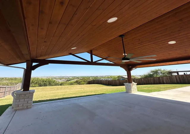 Photo 3 of Single family home for sale at 316 Bluffside Trl, Fort Worth, TX 76126 | MLS# 21355111 | Listing updated on 2026-09-12