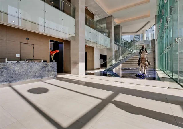 Photo 2 of Condo for sale at 2404 Mckinnon St #2404, Dallas, TX 75201 | MLS# 21331902 | Listing updated on 2026-09-09