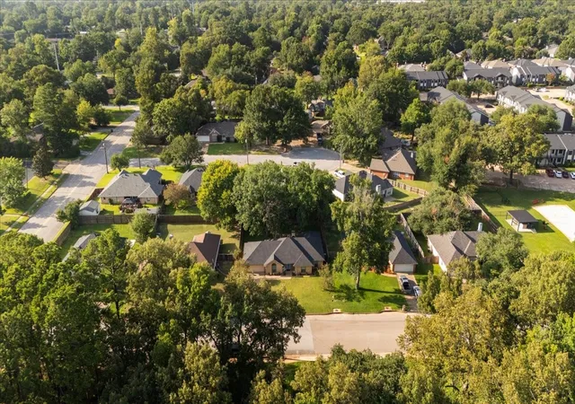 Photo 37 of Single family home for sale at 3108 Varsity Dr, Tyler, TX 75701 | MLS# 21349028 | Listing updated on 2026-09-19