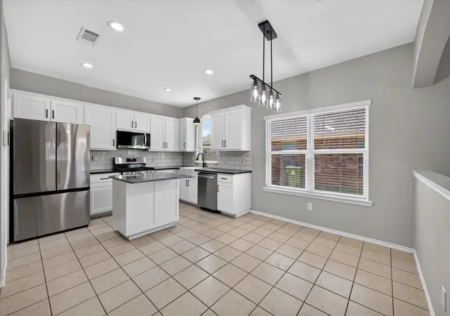 Photo 3 of Sale Pending at 55 N Highland Dr, Sanger, TX 76266 | MLS# 21343741 | Listing updated on 2026-10-06