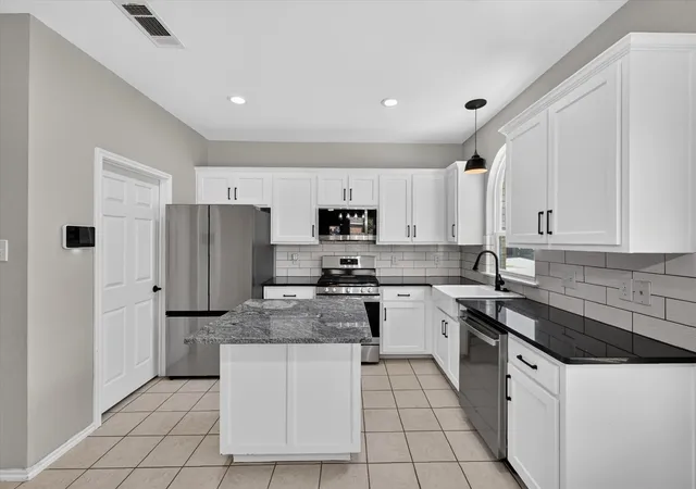 Photo 4 of Sale Pending at 55 N Highland Dr, Sanger, TX 76266 | MLS# 21343741 | Listing updated on 2026-10-06