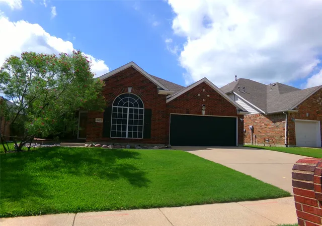 Photo 1 of Sale Pending at 663 Morgan Dr, Grand Prairie, TX 75052 | MLS# 21349905 | Listing updated on 2026-09-09