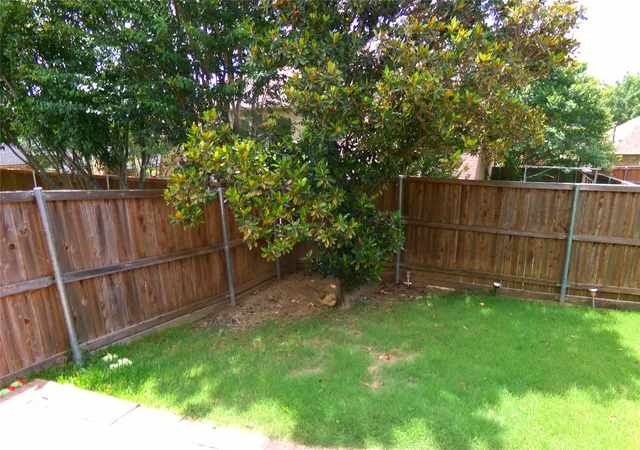 Photo 2 of Sale Pending at 663 Morgan Dr, Grand Prairie, TX 75052 | MLS# 21349905 | Listing updated on 2026-09-09