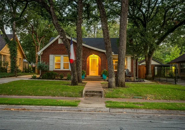 Photo 1 of Single family home for sale at 2310 Primrose Ave, Fort Worth, TX 76111 | MLS# 21354726 | Listing updated on 2026-09-12
