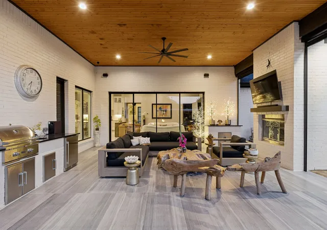 Photo 3 of Mansion for sale at 1728 Hidalgo Ln, Frisco, TX 75034 | MLS# 21350081 | Listing updated on 2026-09-19