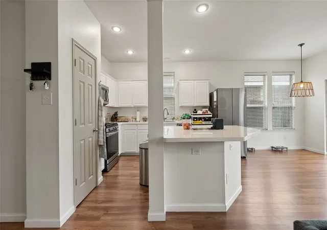 Photo 4 of Single family home for sale at 9208 Comanche Ridge Dr, Fort Worth, TX 76131 | MLS# 21353920 | Listing updated on 2026-09-21