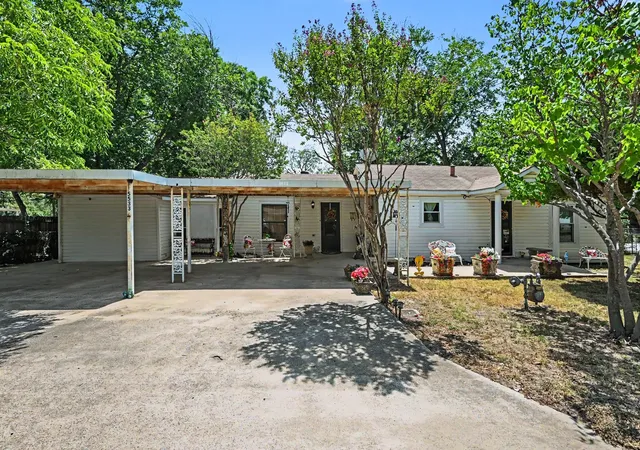 Photo 1 of Single family home for sale at 5533 Yeary St, Fort Worth, TX 76114 | MLS# 21355390 | Listing updated on 2026-09-11